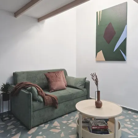 Maxim Apartment